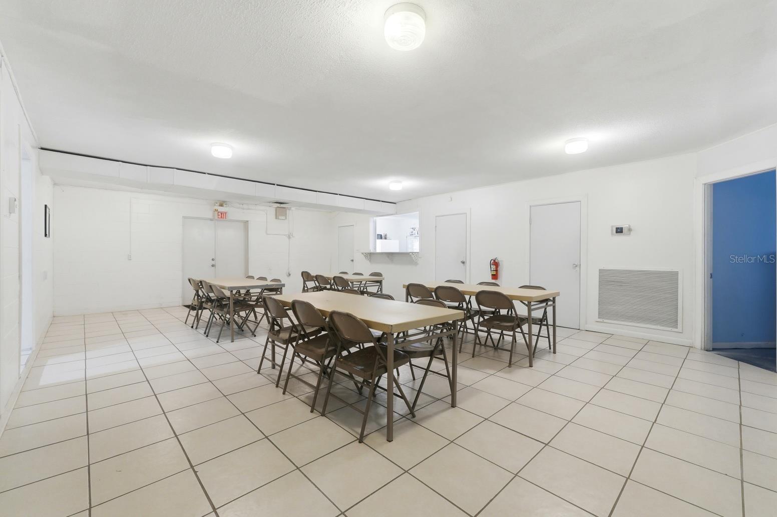 Image 27 of 44 For 1920 40th Street Nw