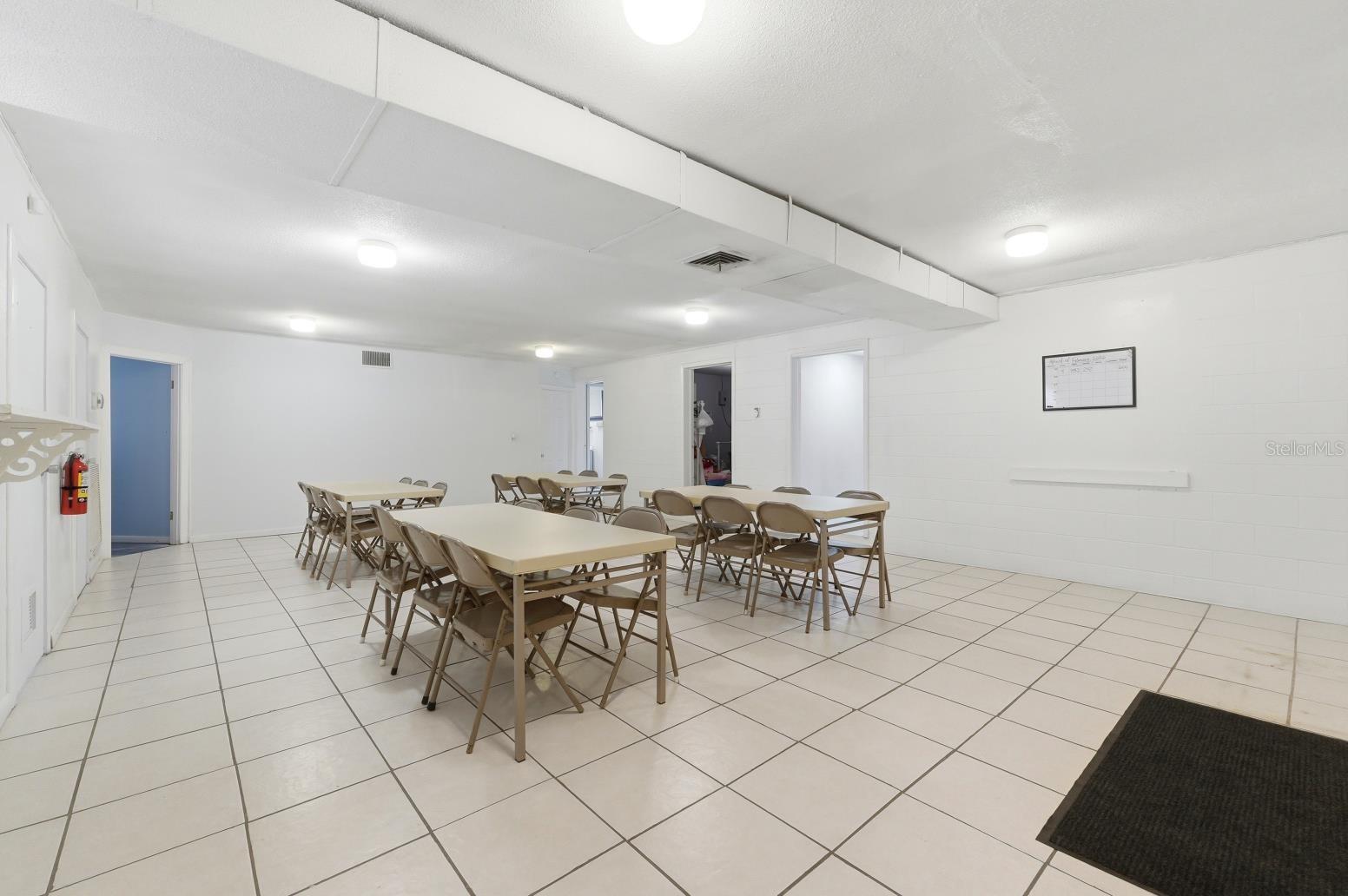 Image 28 of 44 For 1920 40th Street Nw