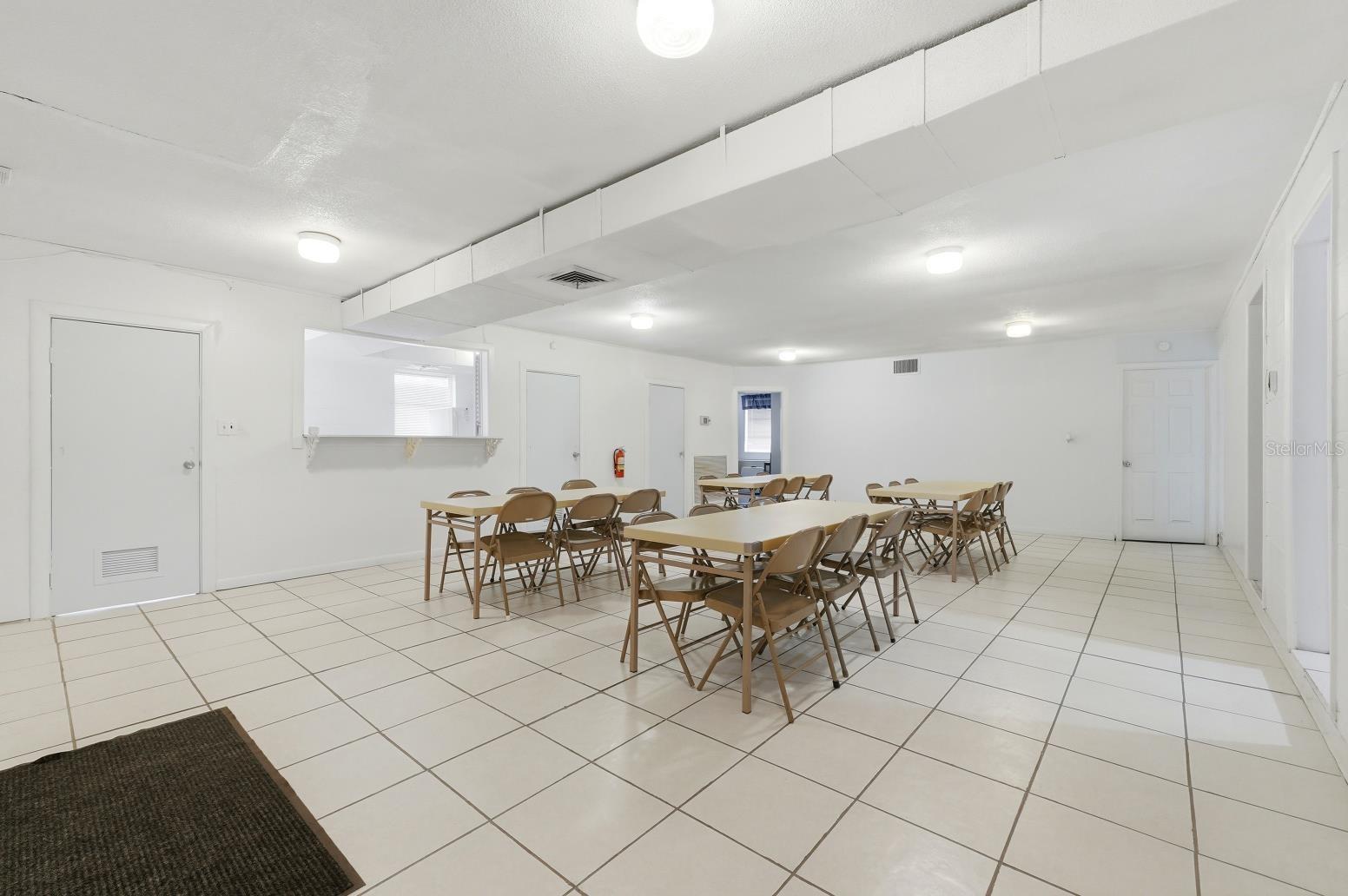 Image 29 of 44 For 1920 40th Street Nw