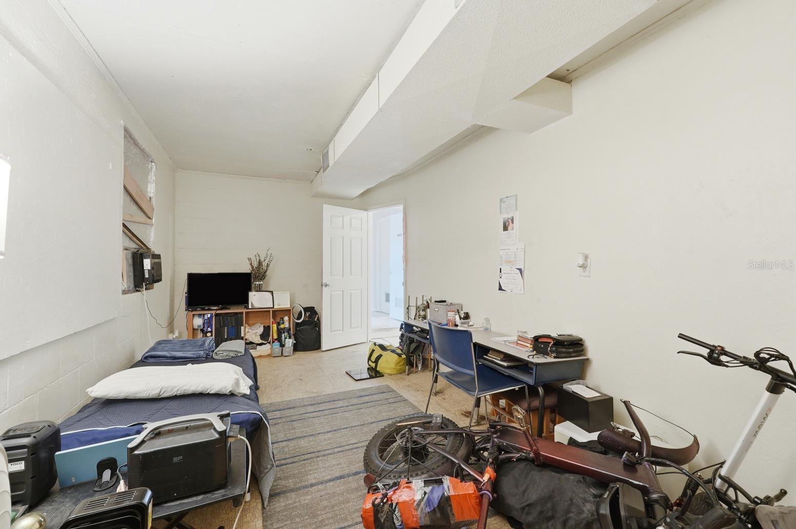 Image 37 of 44 For 1920 40th Street Nw