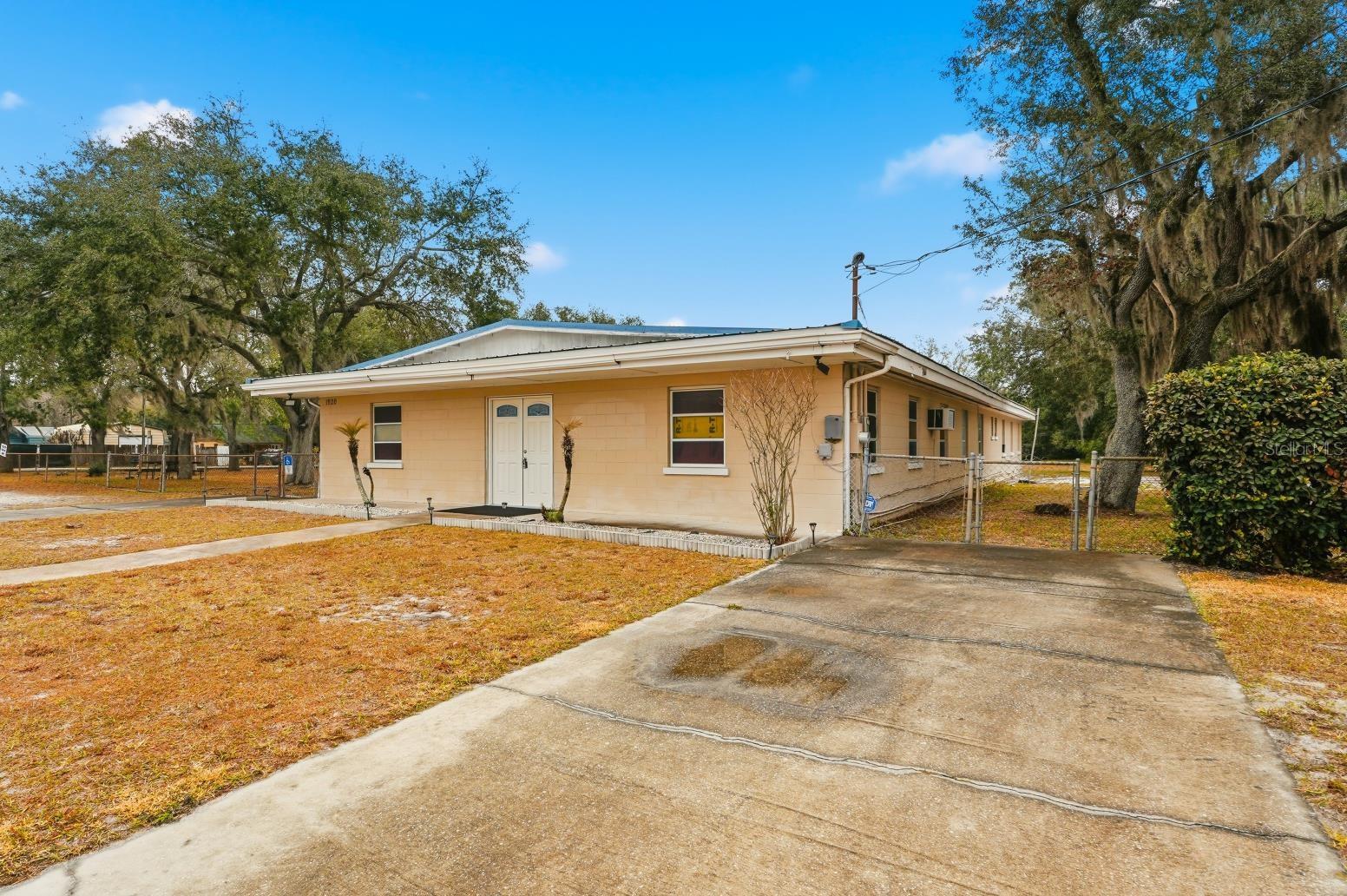 Image 6 of 44 For 1920 40th Street Nw