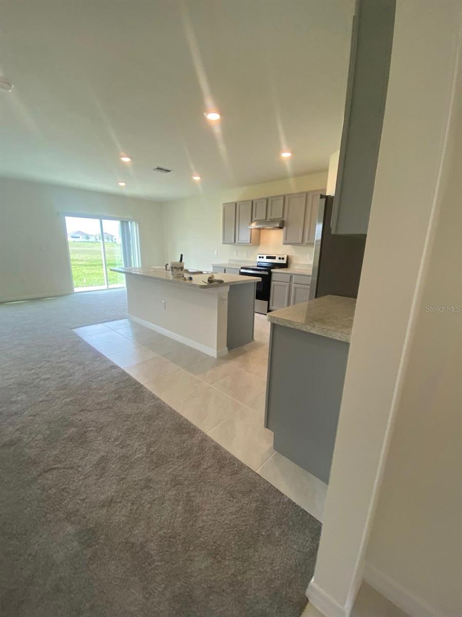 Image 3 of 5 For 701 Silver Palm Drive