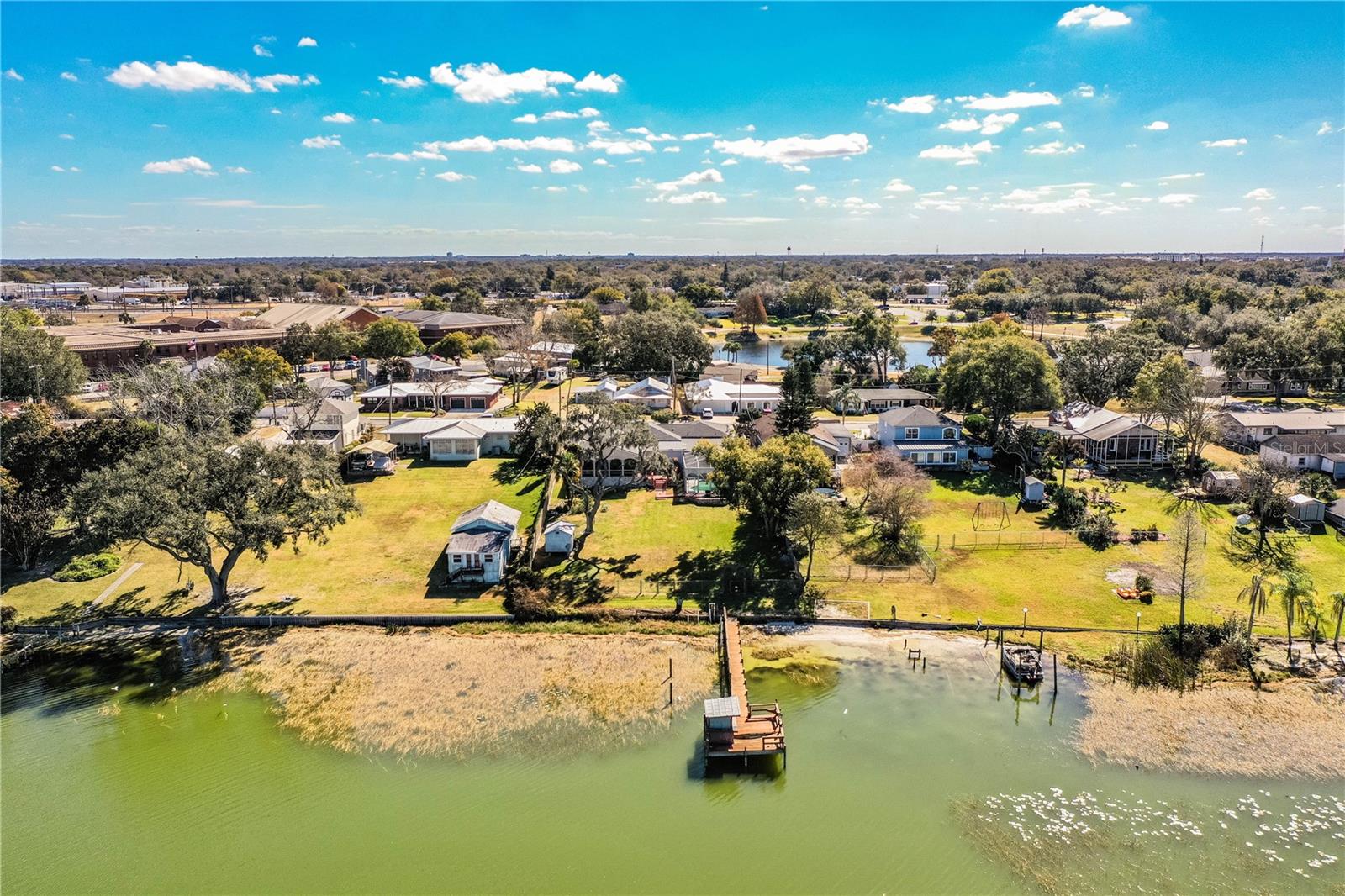 Image 13 of 80 For 331 Bay Street