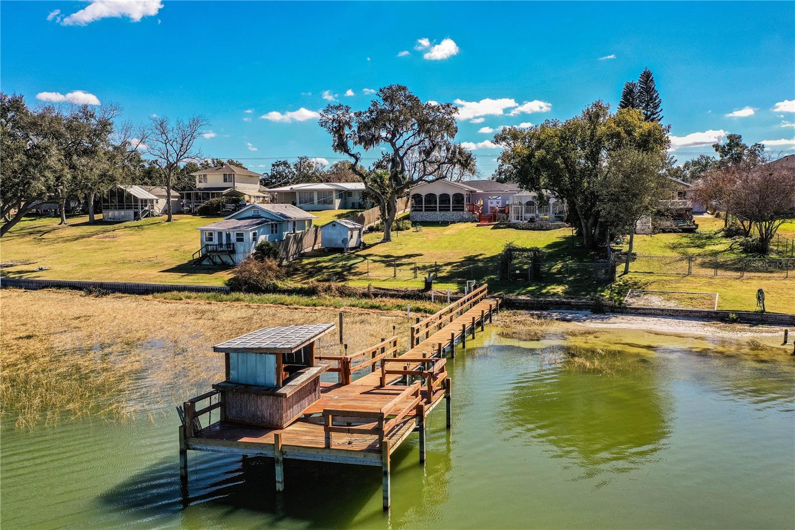 Image 15 of 80 For 331 Bay Street