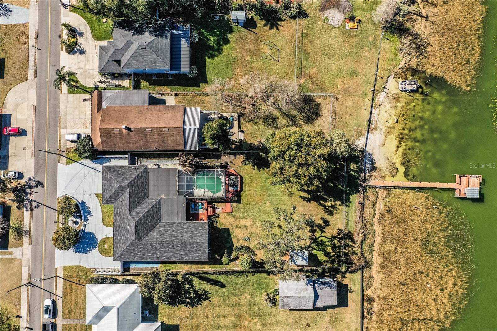 Image 23 of 80 For 331 Bay Street