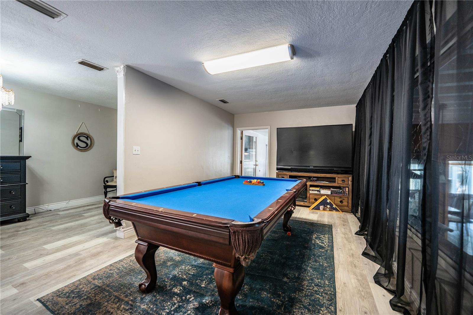 Image 35 of 80 For 331 Bay Street