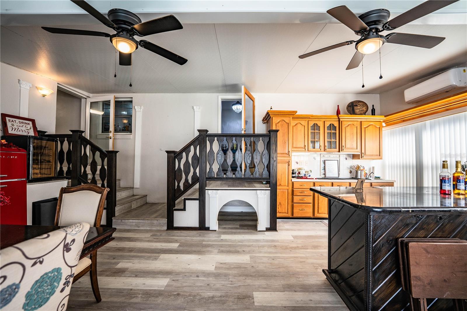 Image 40 of 80 For 331 Bay Street