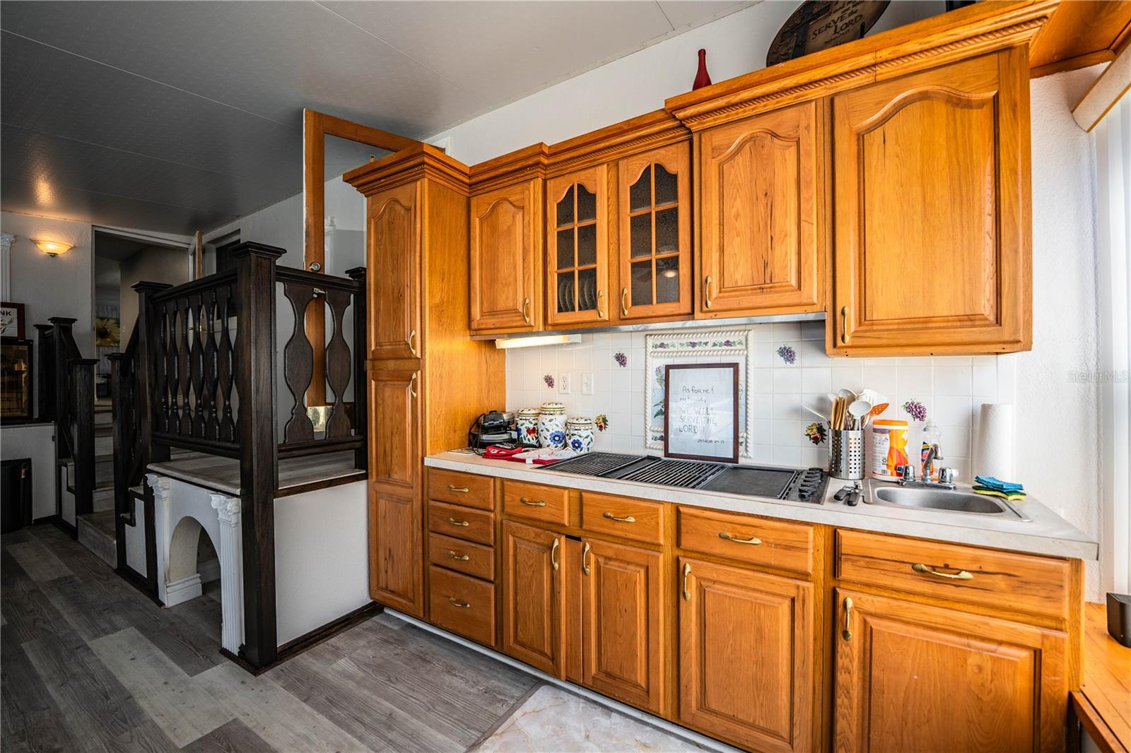 Image 41 of 80 For 331 Bay Street