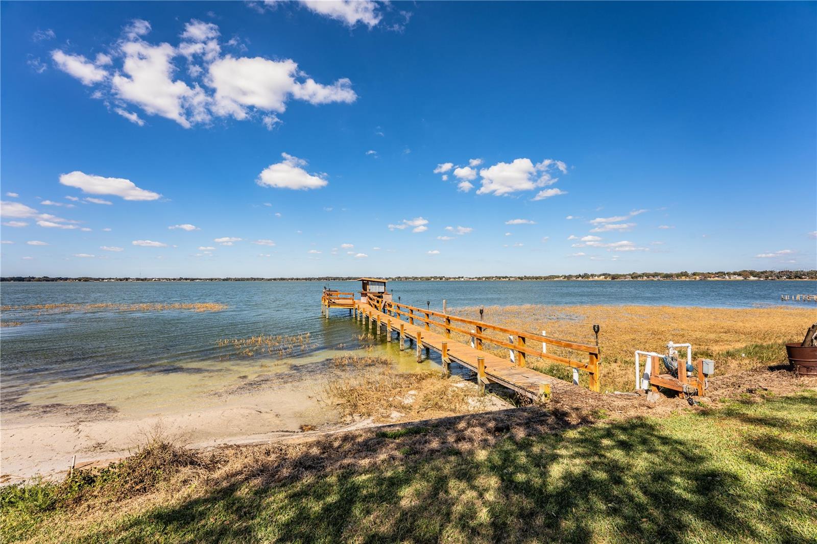 Image 5 of 80 For 331 Bay Street