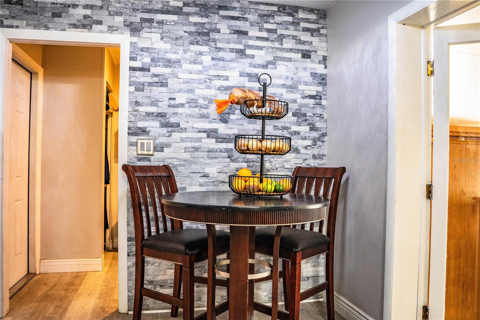 Image 55 of 80 For 331 Bay Street