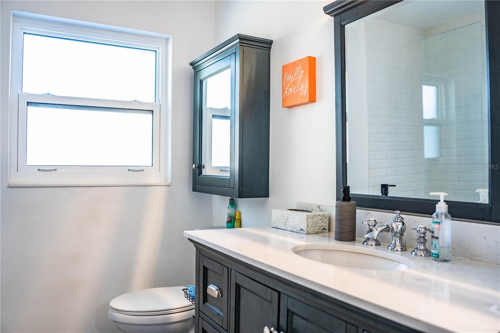 Image 62 of 80 For 331 Bay Street