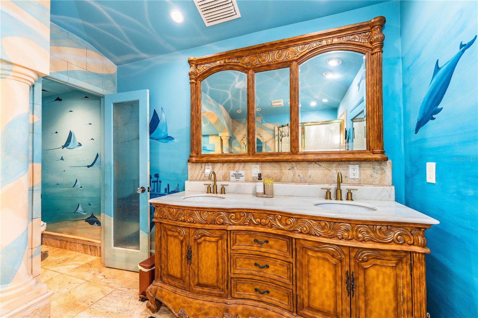 Image 71 of 80 For 331 Bay Street