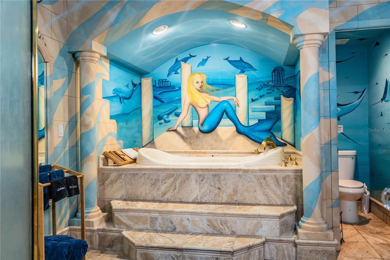 Image 76 of 80 For 331 Bay Street