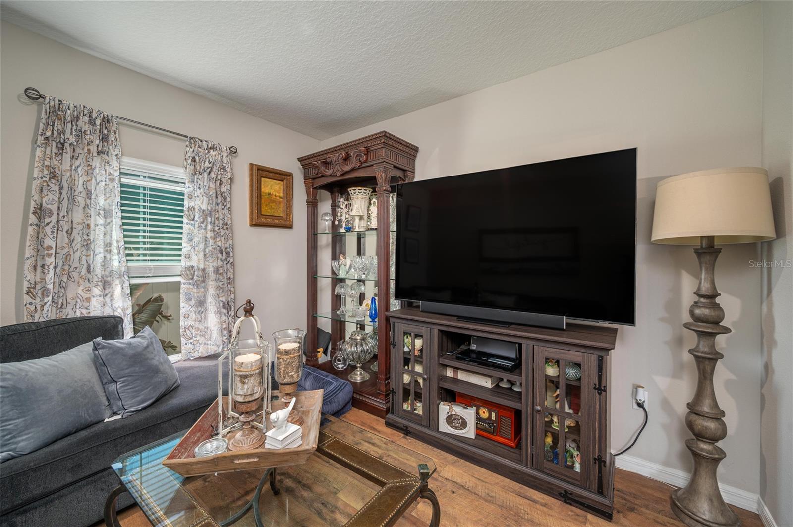 Image 10 of 52 For 1491 Axel Circle