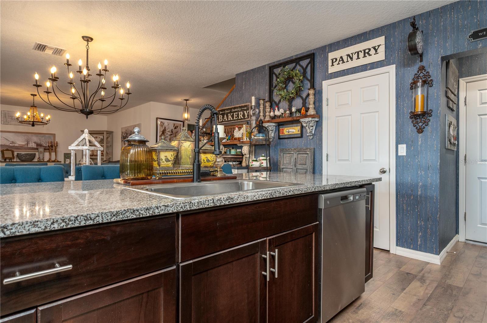 Image 19 of 52 For 1491 Axel Circle