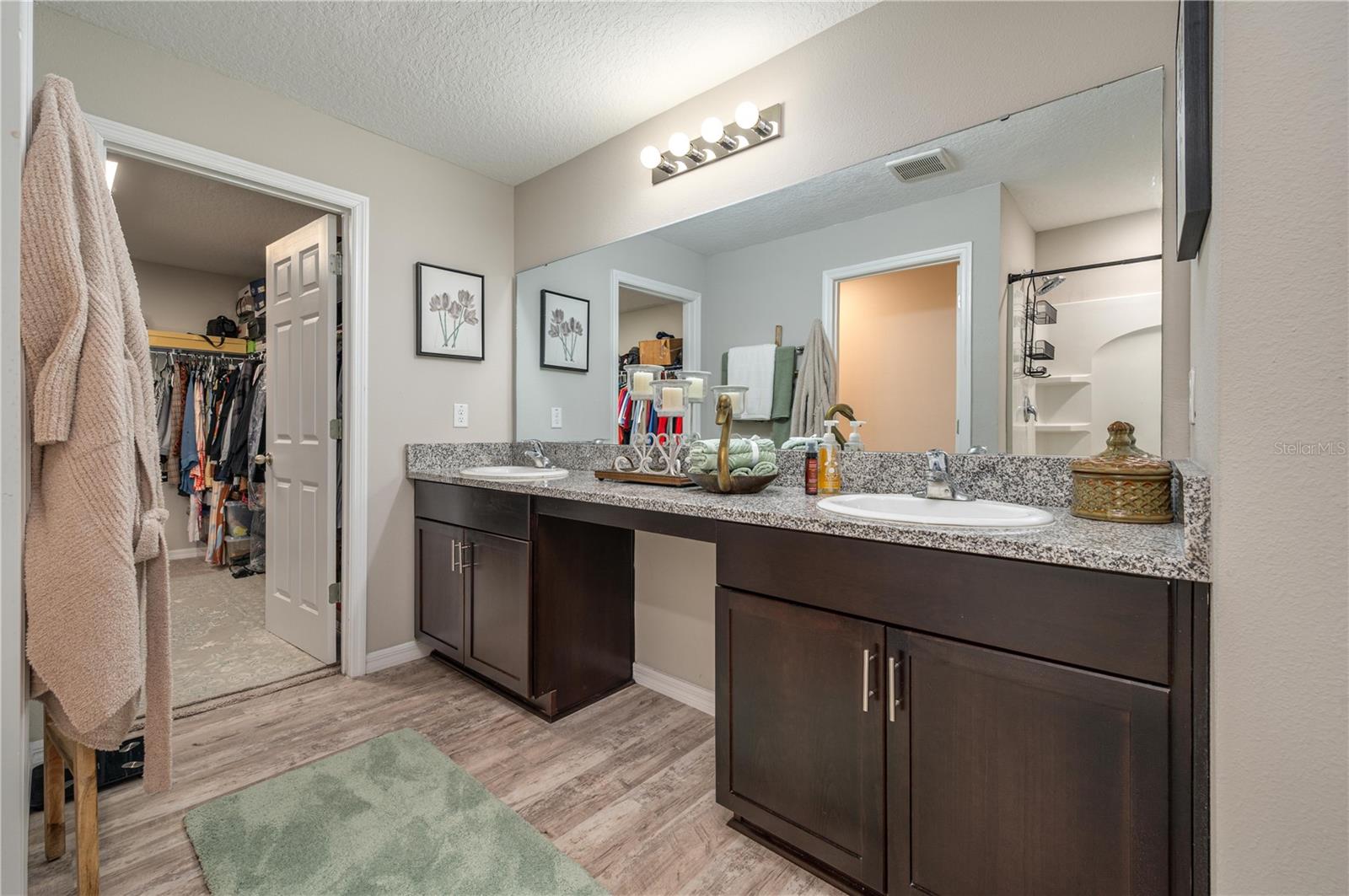 Image 25 of 52 For 1491 Axel Circle