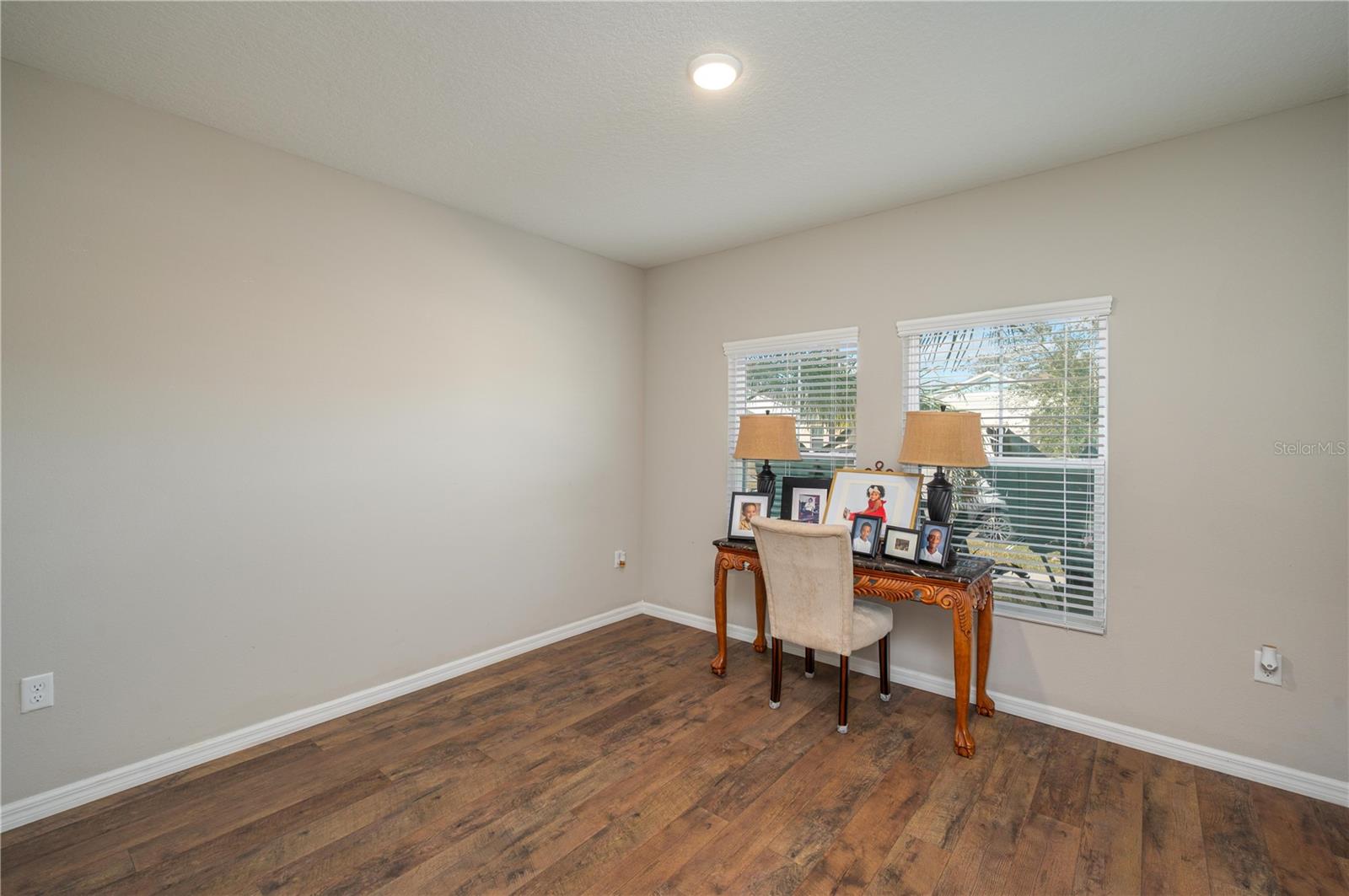 Image 5 of 52 For 1491 Axel Circle