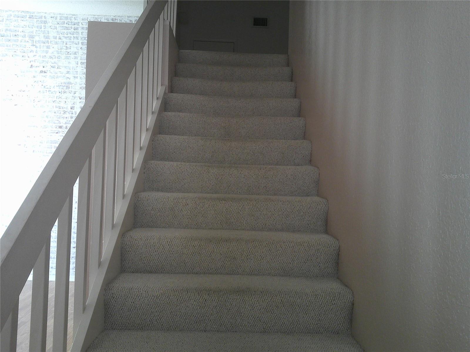 Image 10 of 16 For 1084 Meadowood Pointe Road