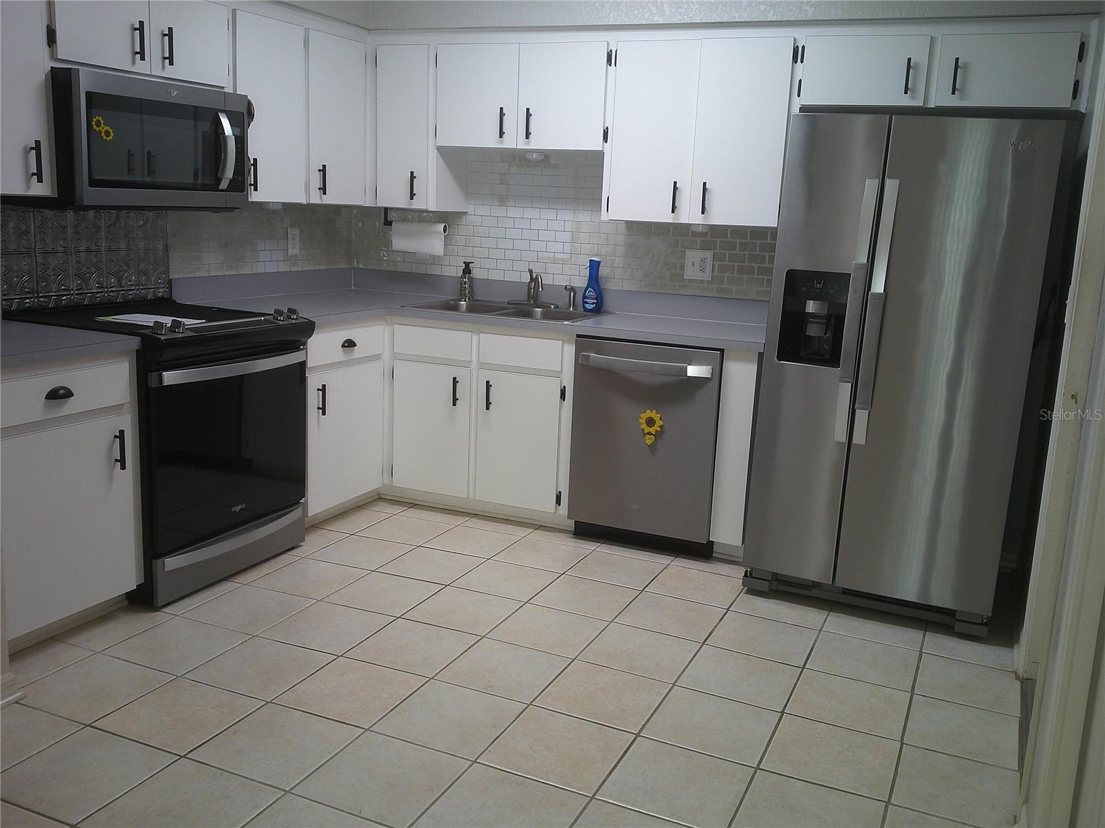 Image 4 of 16 For 1084 Meadowood Pointe Road