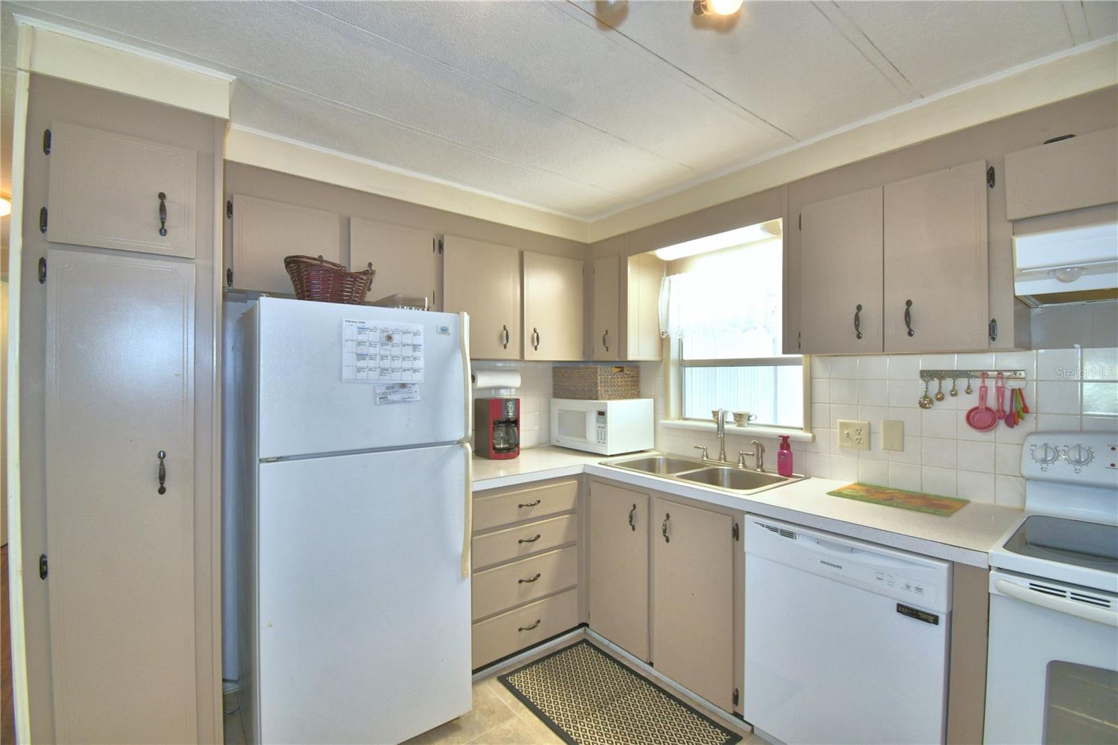 Image 16 of 52 For 112 Paradise Lane