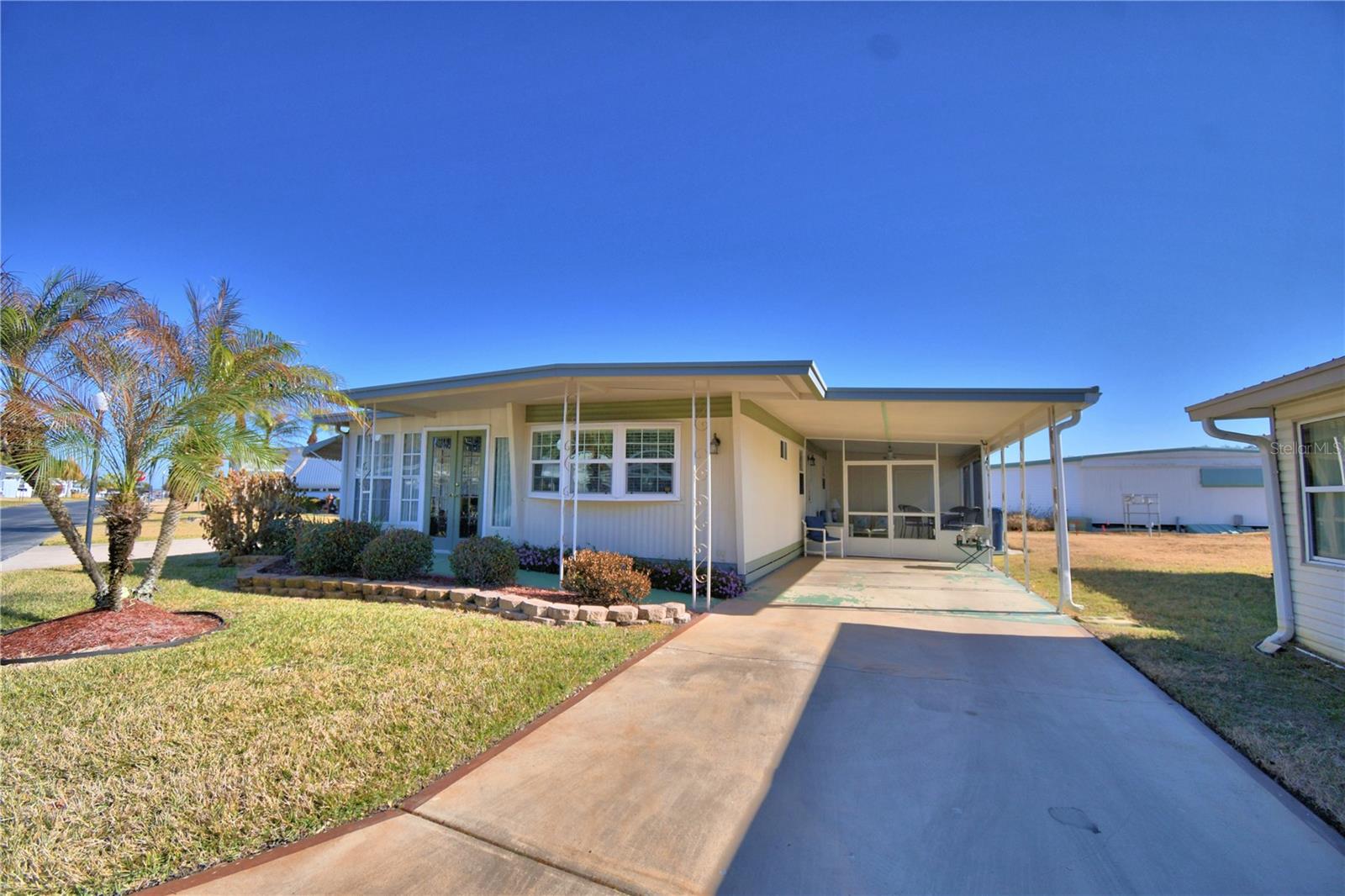 Image 2 of 52 For 112 Paradise Lane