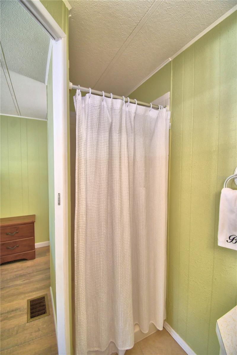 Image 29 of 52 For 112 Paradise Lane