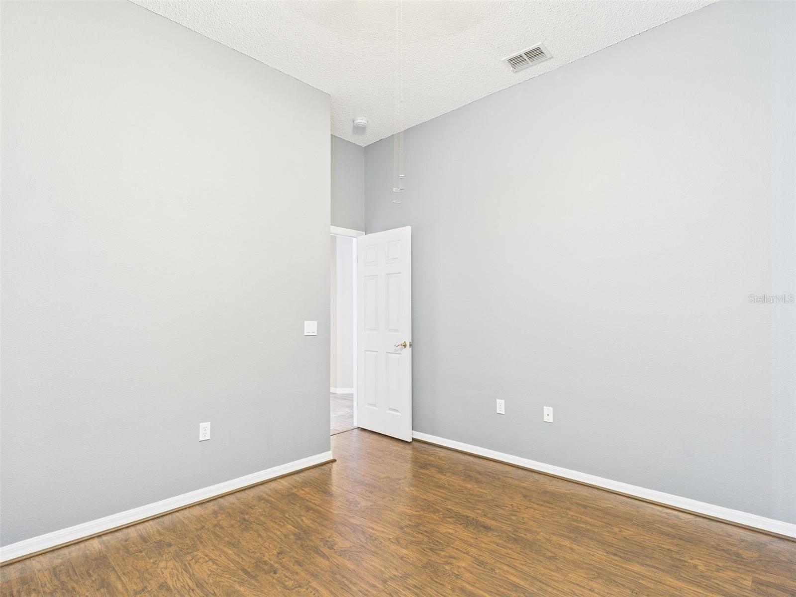 Image 32 of 56 For 2533 Wood Pointe Drive