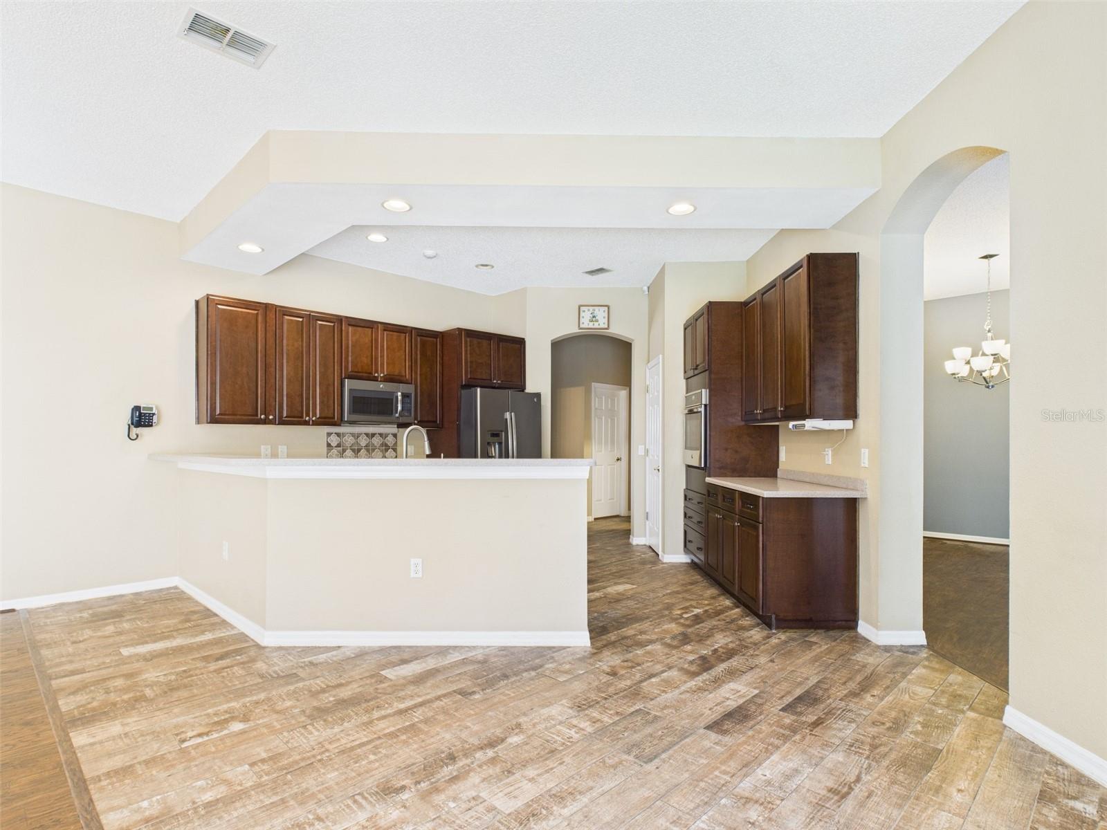 Image 9 of 56 For 2533 Wood Pointe Drive