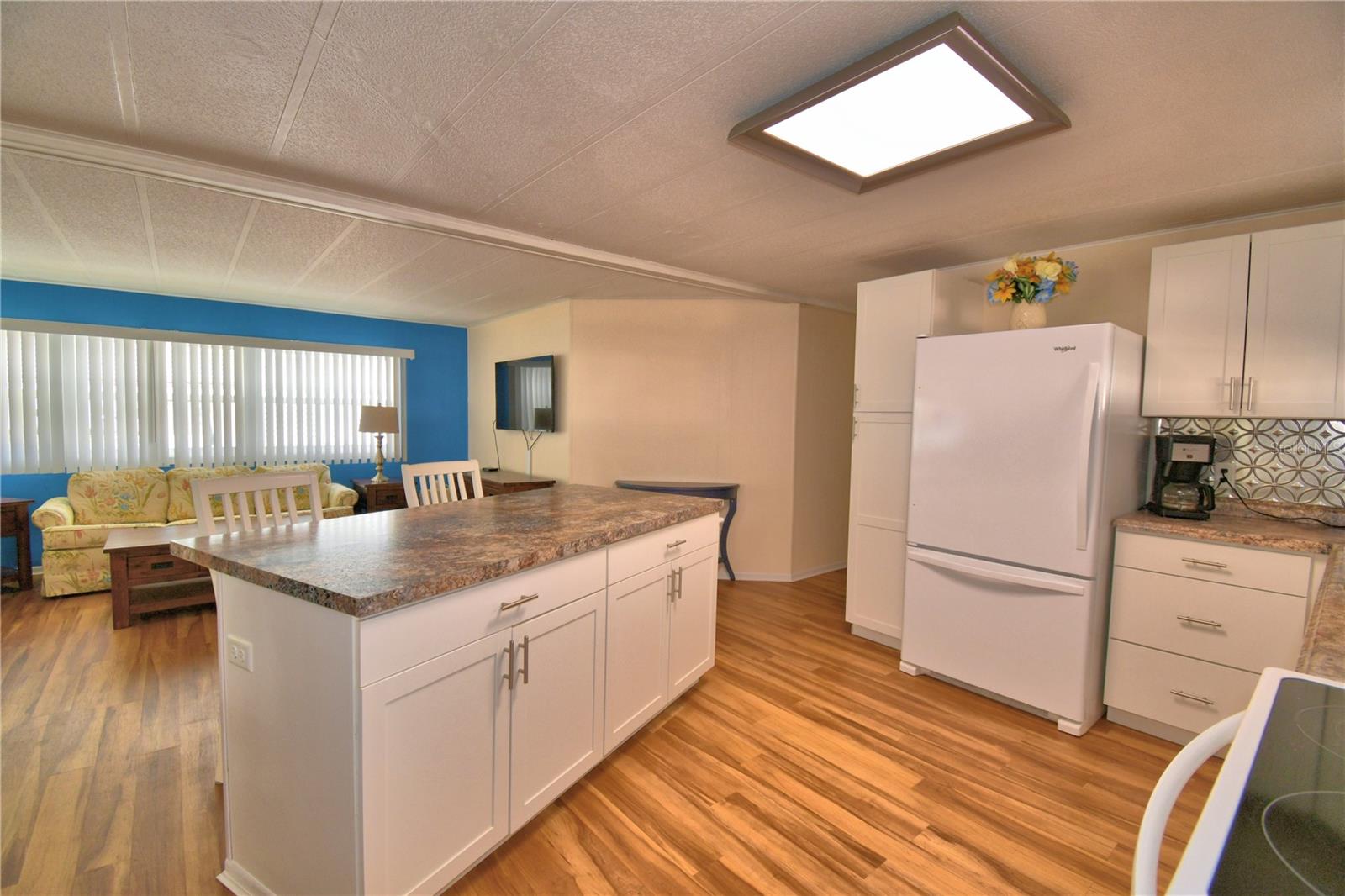 Image 18 of 42 For 145 Holiday Lane