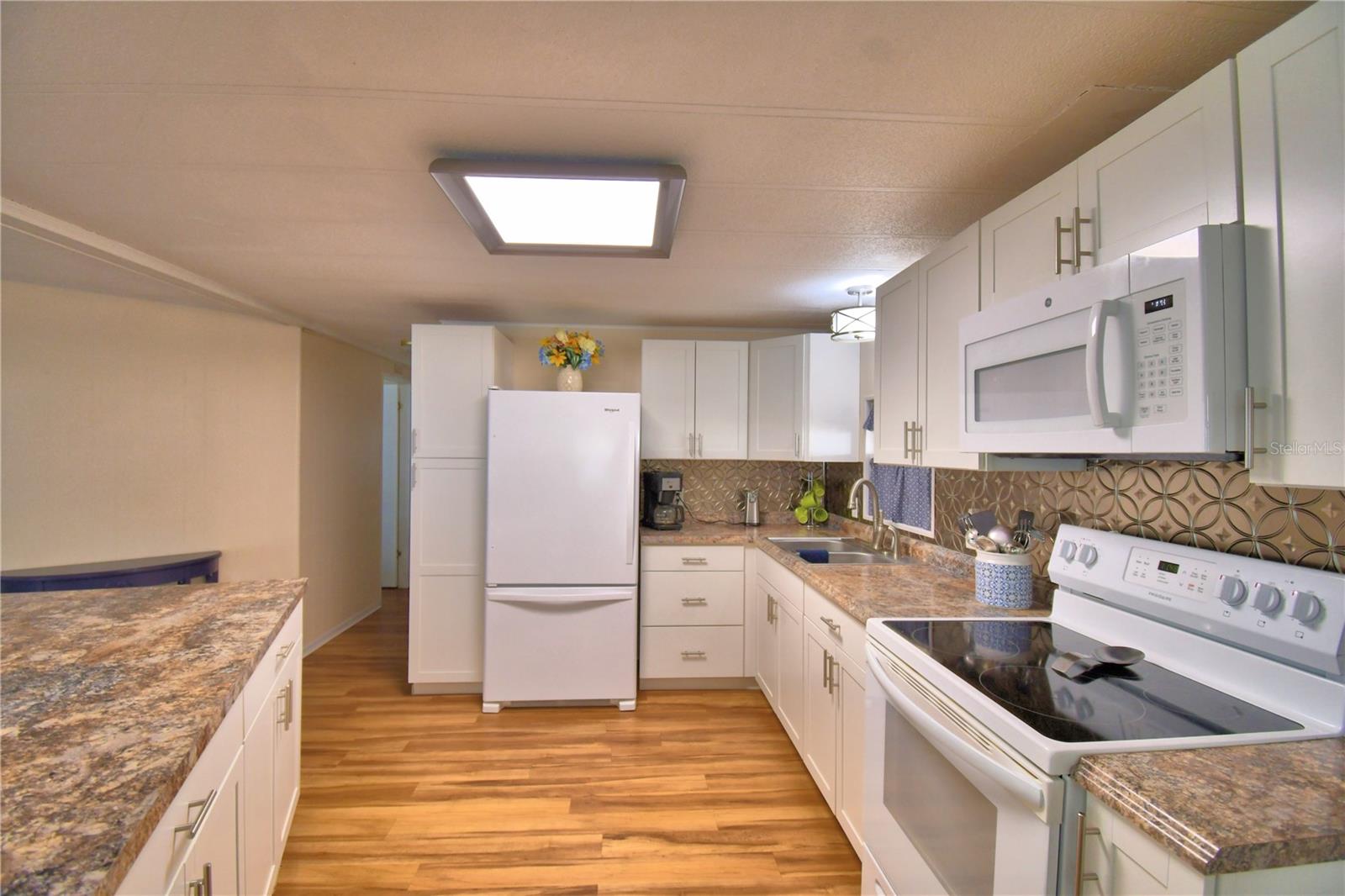 Image 19 of 42 For 145 Holiday Lane