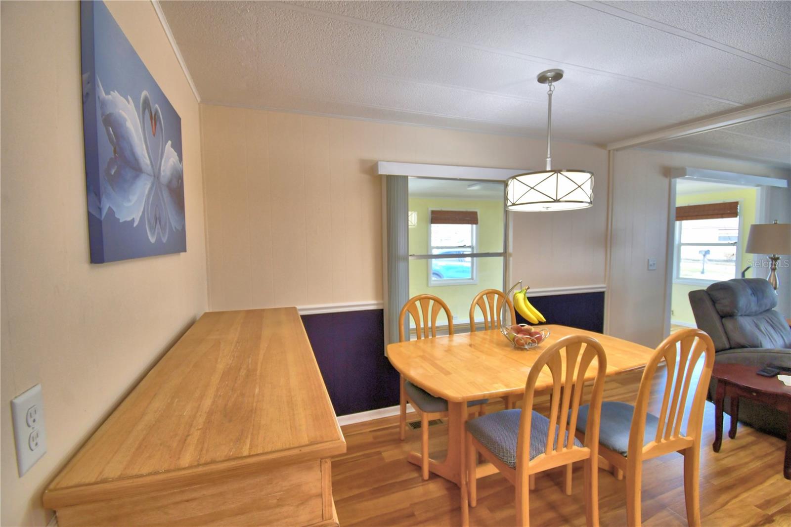 Image 22 of 42 For 145 Holiday Lane