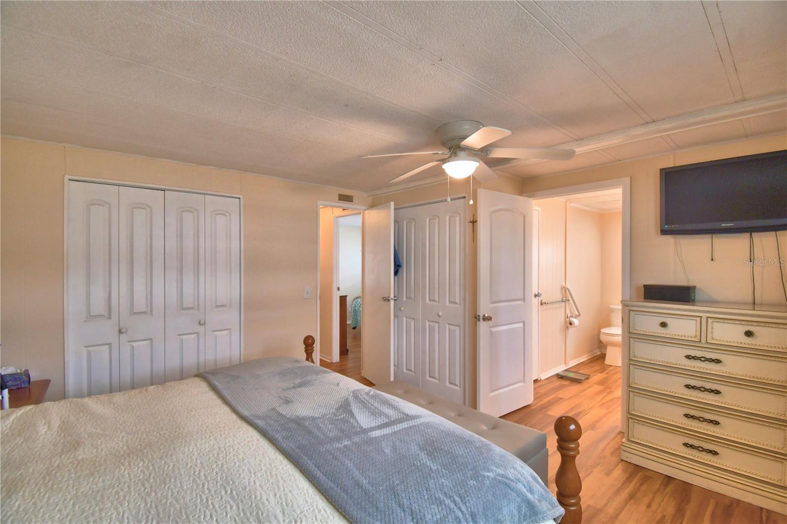 Image 30 of 42 For 145 Holiday Lane