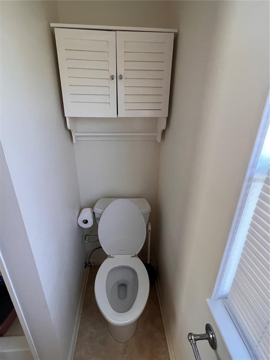 Image 16 of 39 For 5062 Southshore Drive