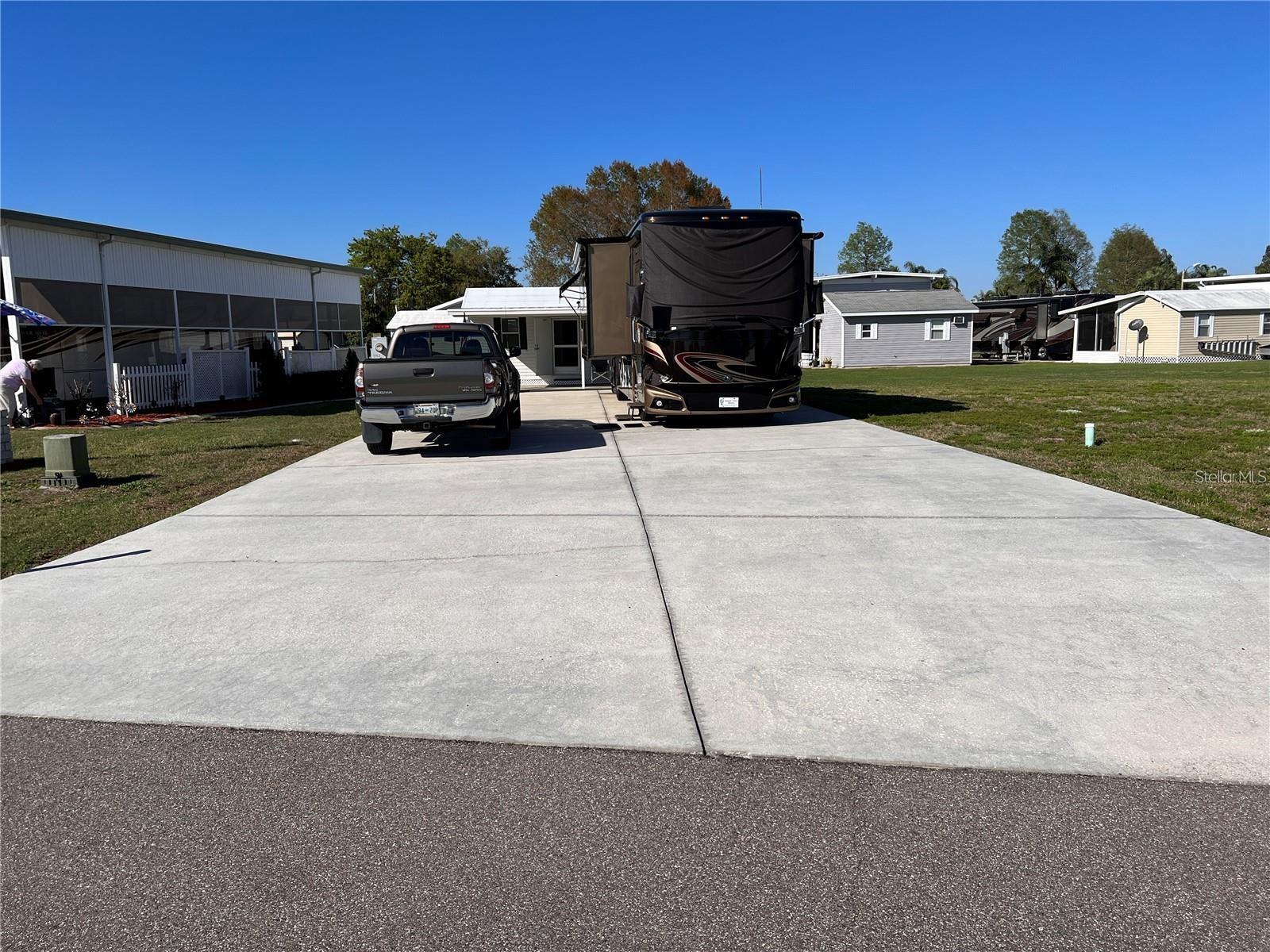 Image 2 of 39 For 5062 Southshore Drive