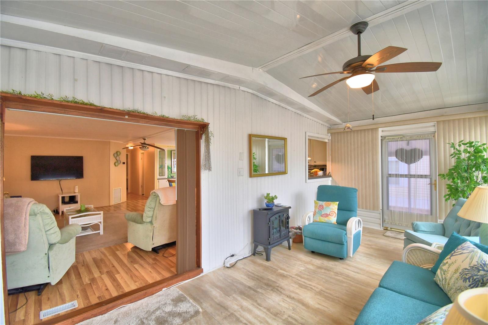 Image 29 of 70 For 4056 Rolling Oaks Drive