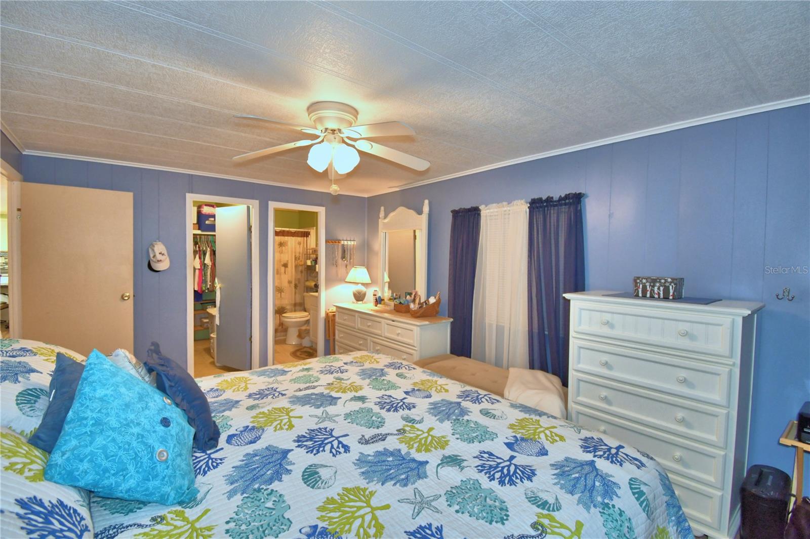 Image 41 of 70 For 4056 Rolling Oaks Drive