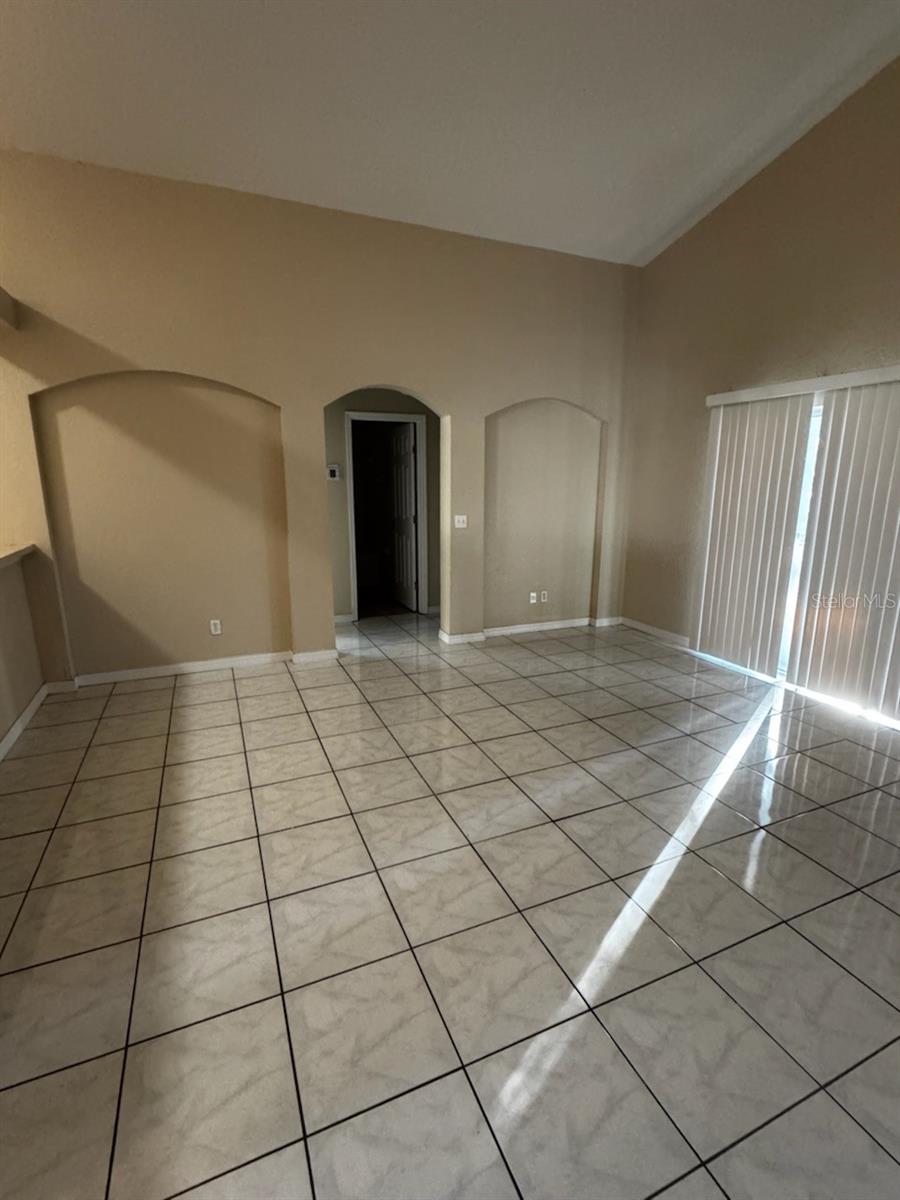 Image 6 of 11 For 2702 Rochelle Drive