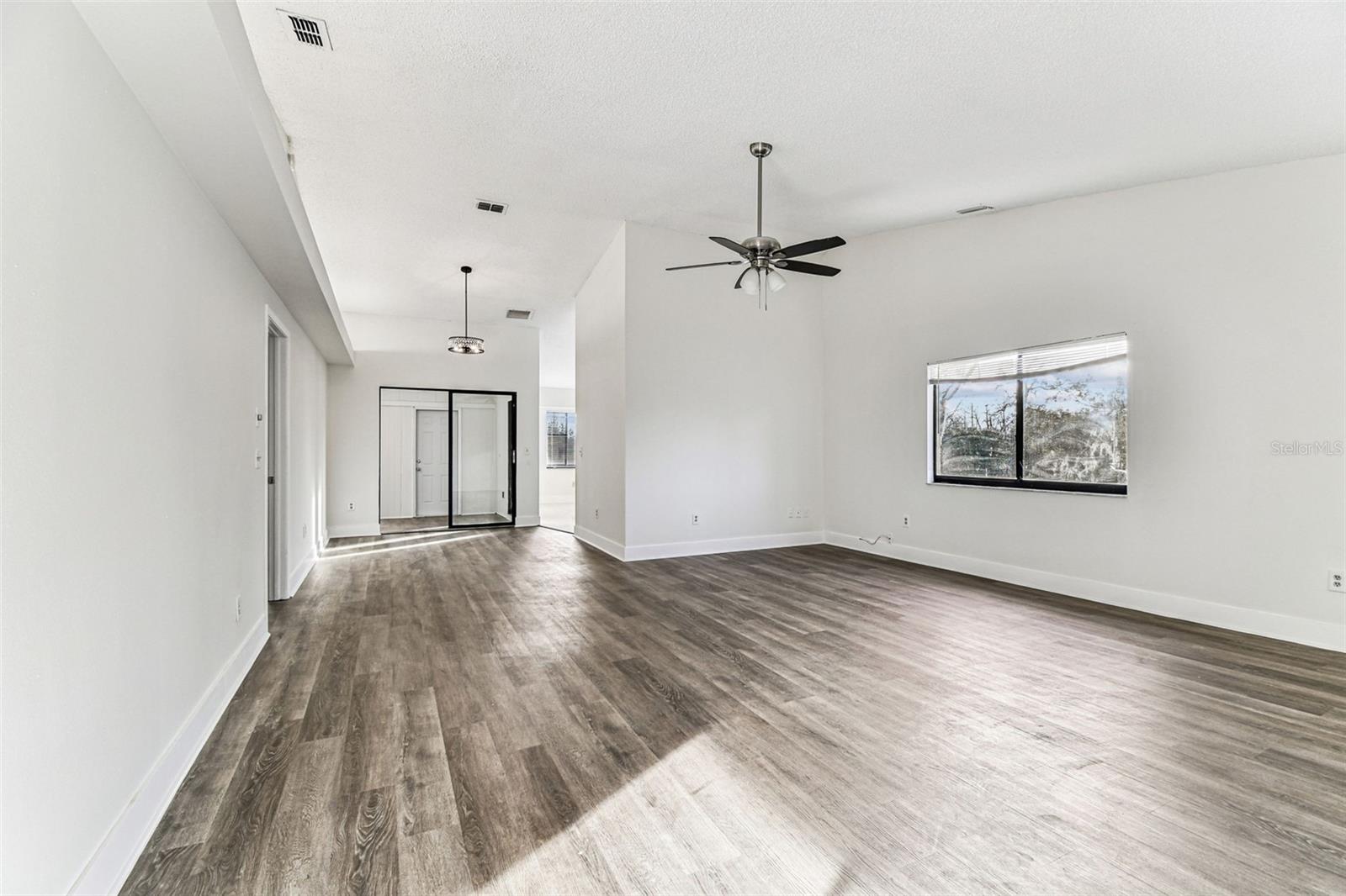 Image 39 of 100 For 1734 Rumar Lane A