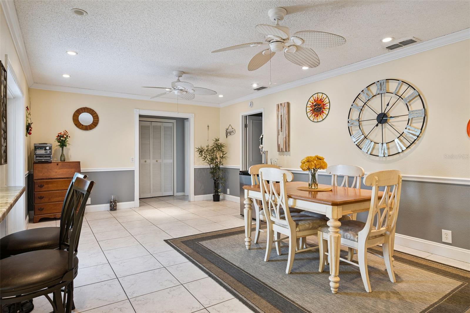 Image 10 of 50 For 260 Greenfield Road