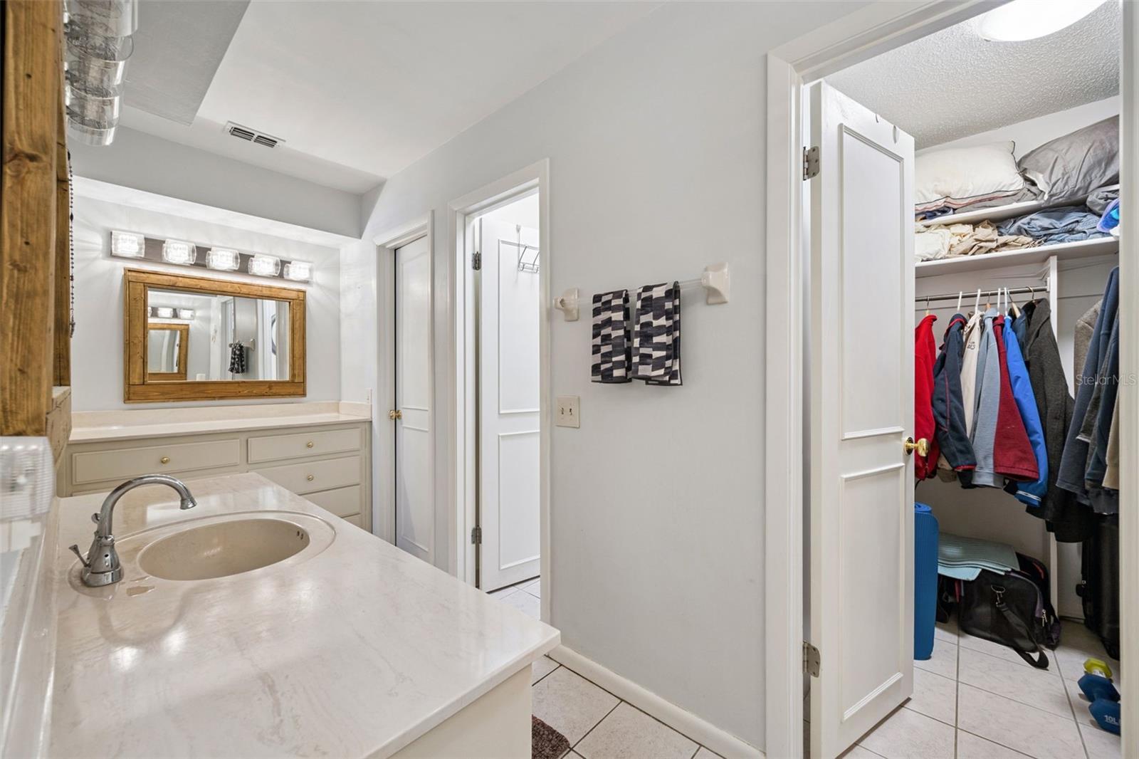 Image 19 of 50 For 260 Greenfield Road