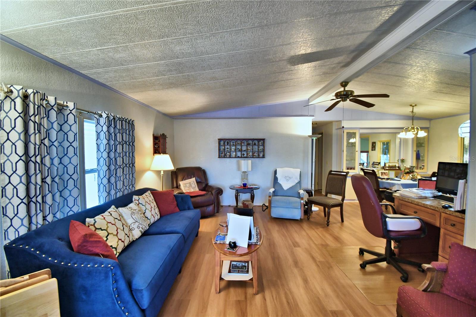 Image 16 of 67 For 4204 Cedarwood Street