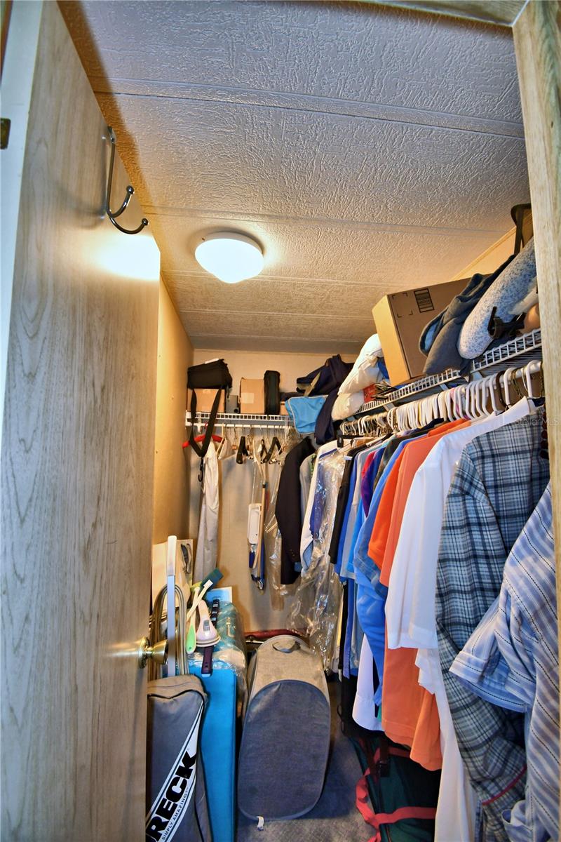 Image 33 of 67 For 4204 Cedarwood Street