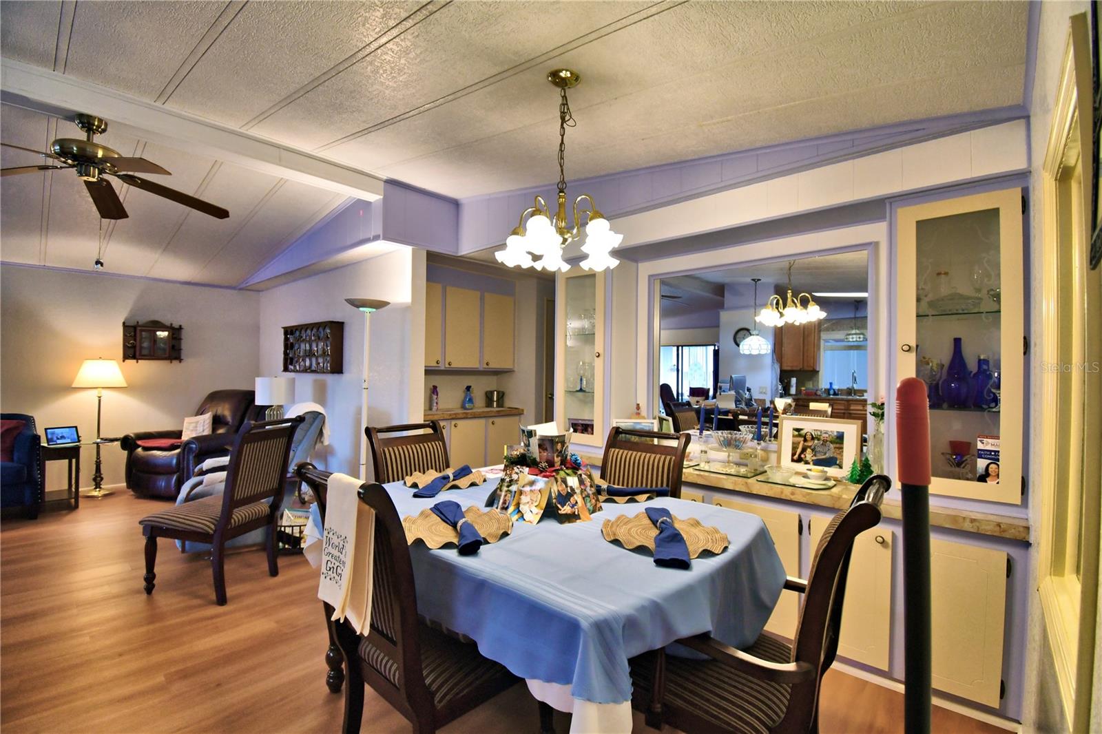 Image 7 of 67 For 4204 Cedarwood Street