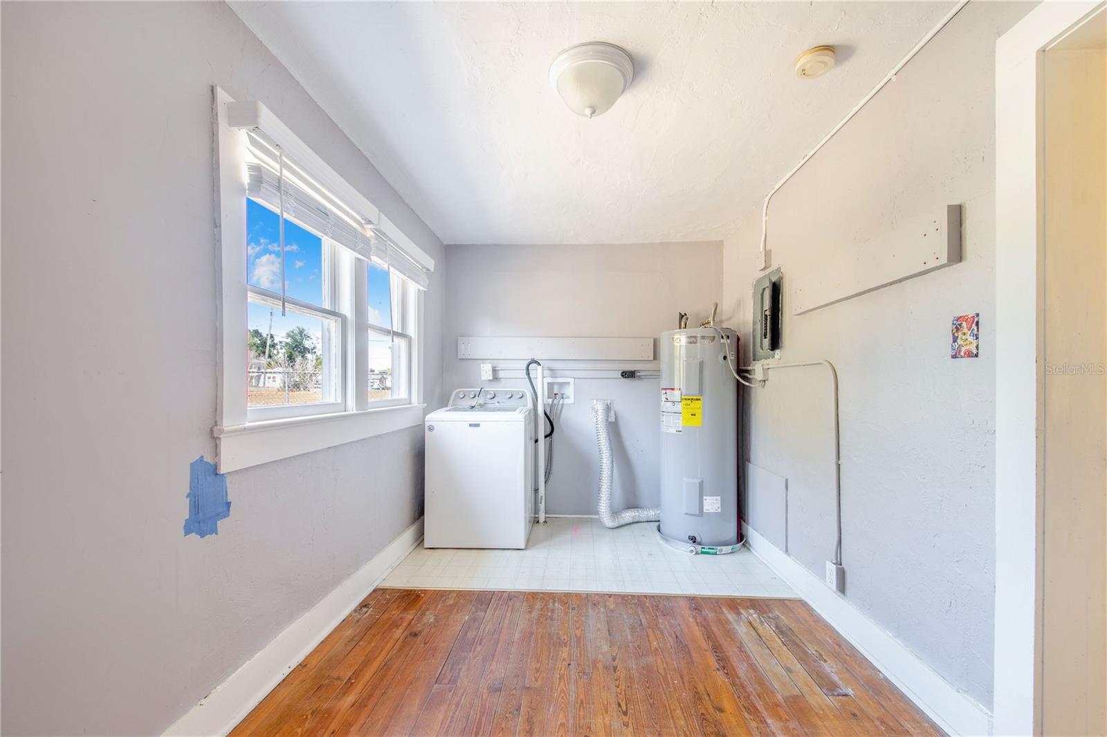 Image 18 of 42 For 118 5th Street