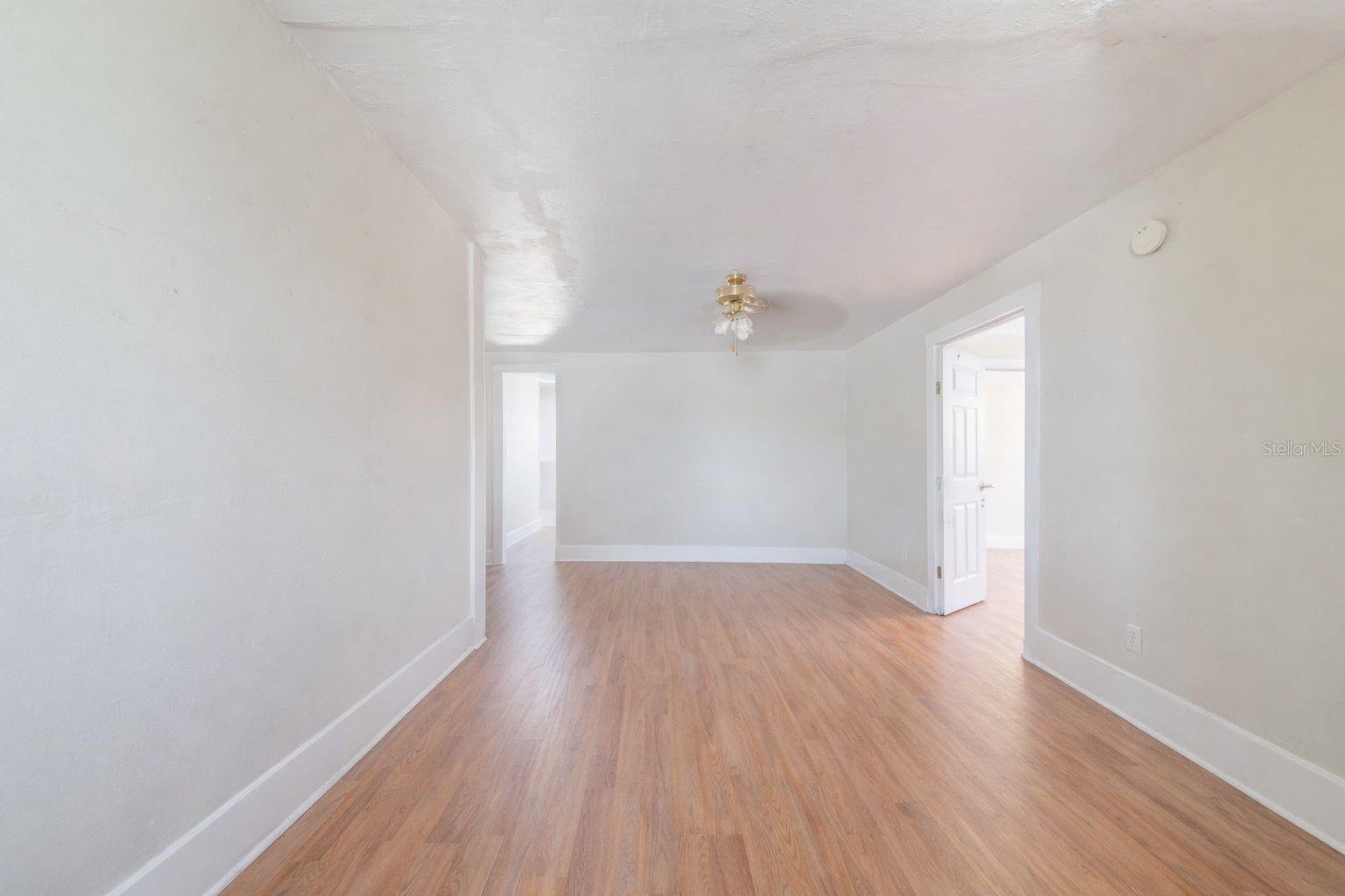 Image 23 of 42 For 118 5th Street