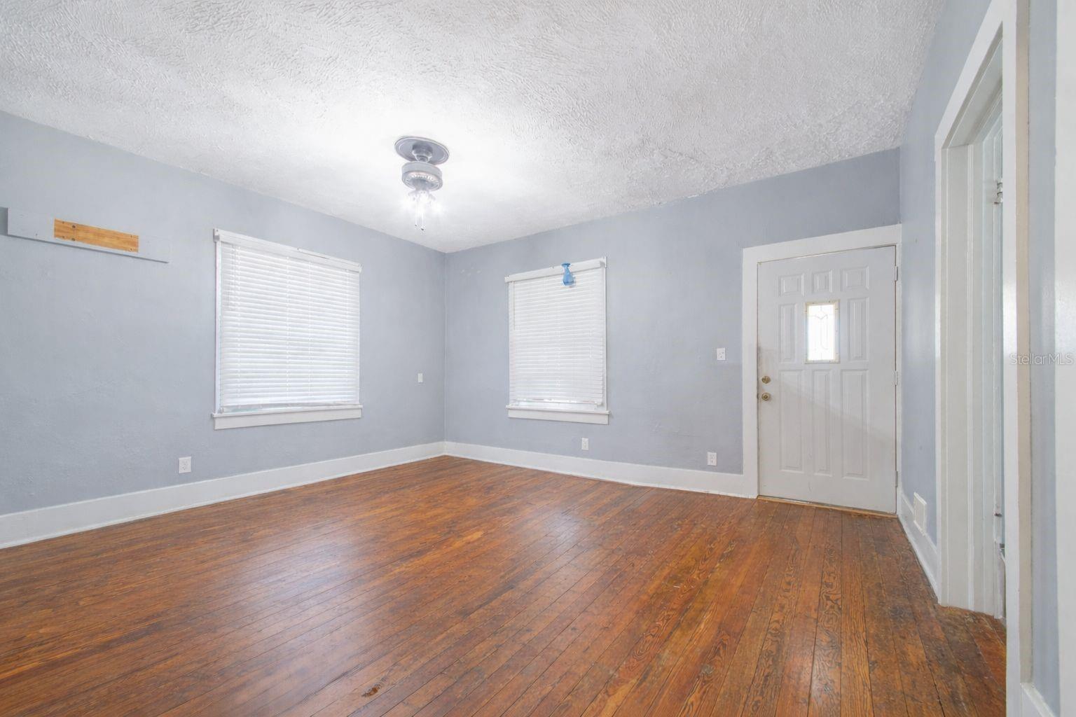 Image 8 of 42 For 118 5th Street