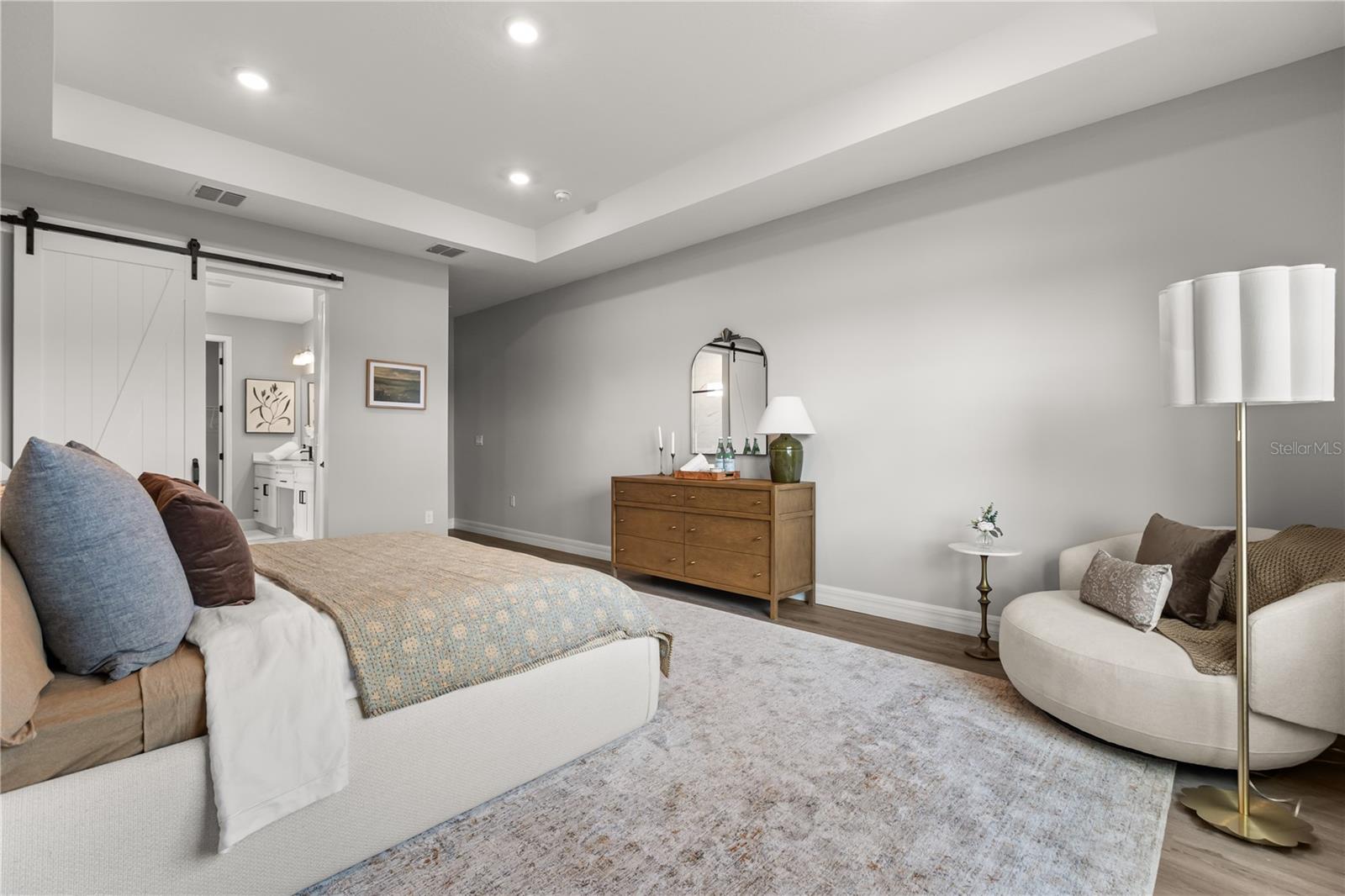 Image 18 of 30 For 5315 Savona Drive