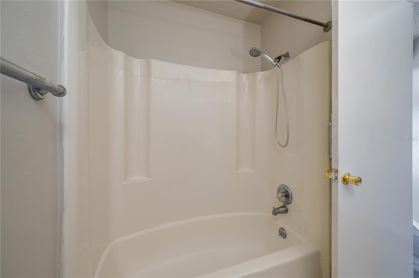 Image 16 of 27 For 3406 Fox Ridge Street