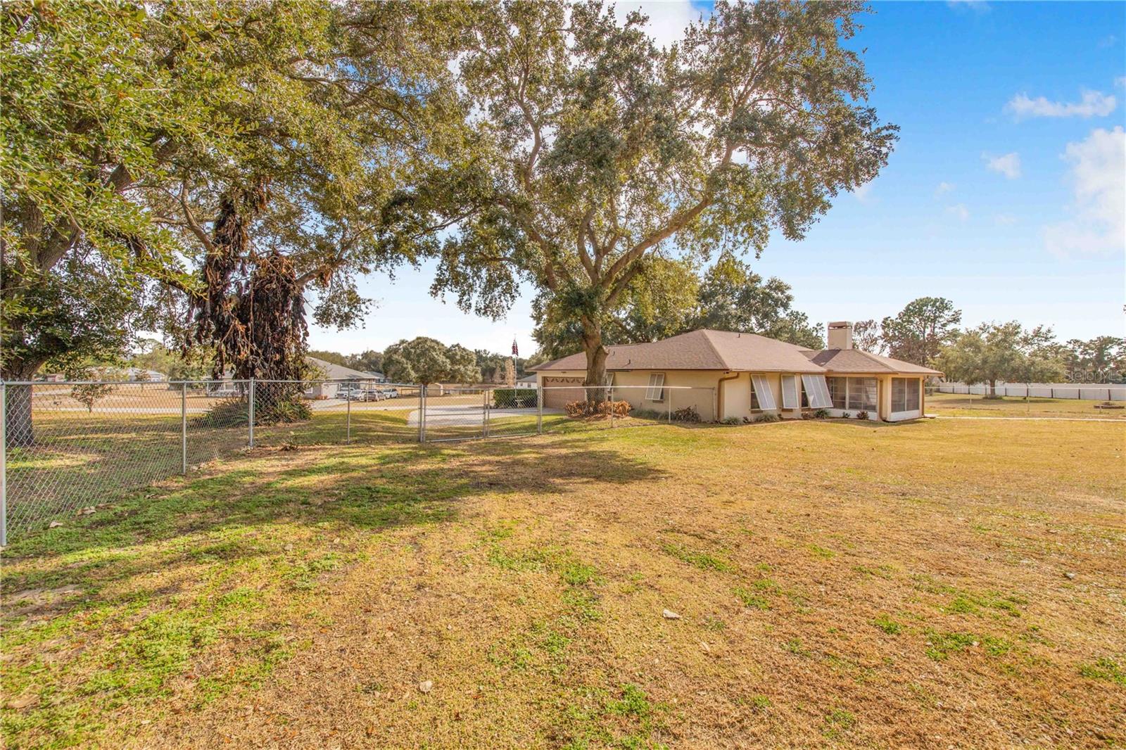 Image 24 of 57 For 2865 Pond View Drive