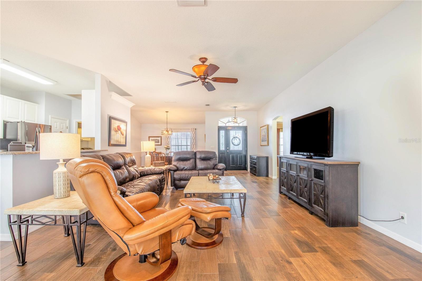 Image 31 of 57 For 2865 Pond View Drive